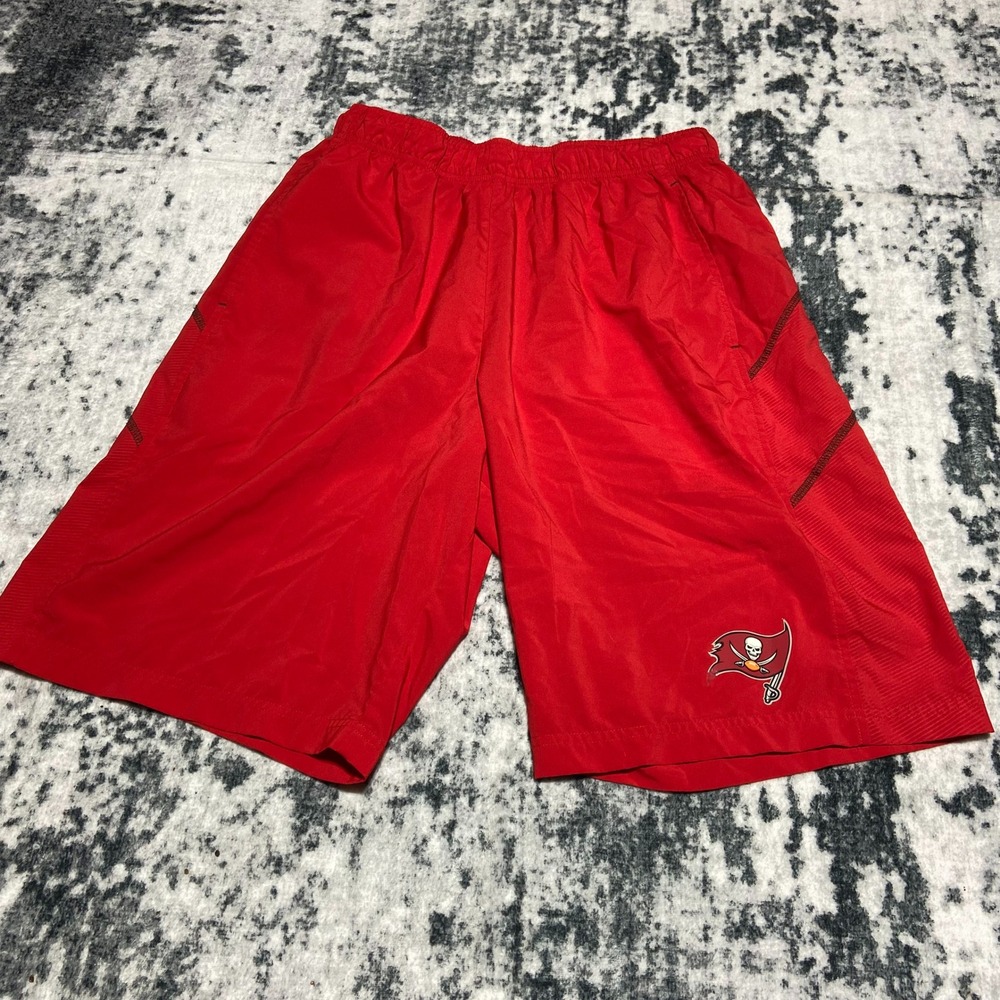 Majestic‎ NFL Tampa Bay Buccaneers Red Athletic Shorts Men's Size Large